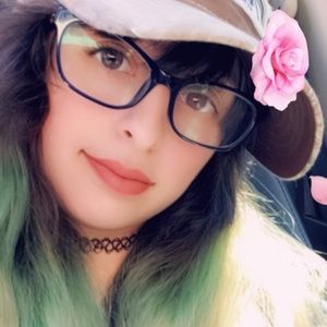 Meet your Posher, Shaena